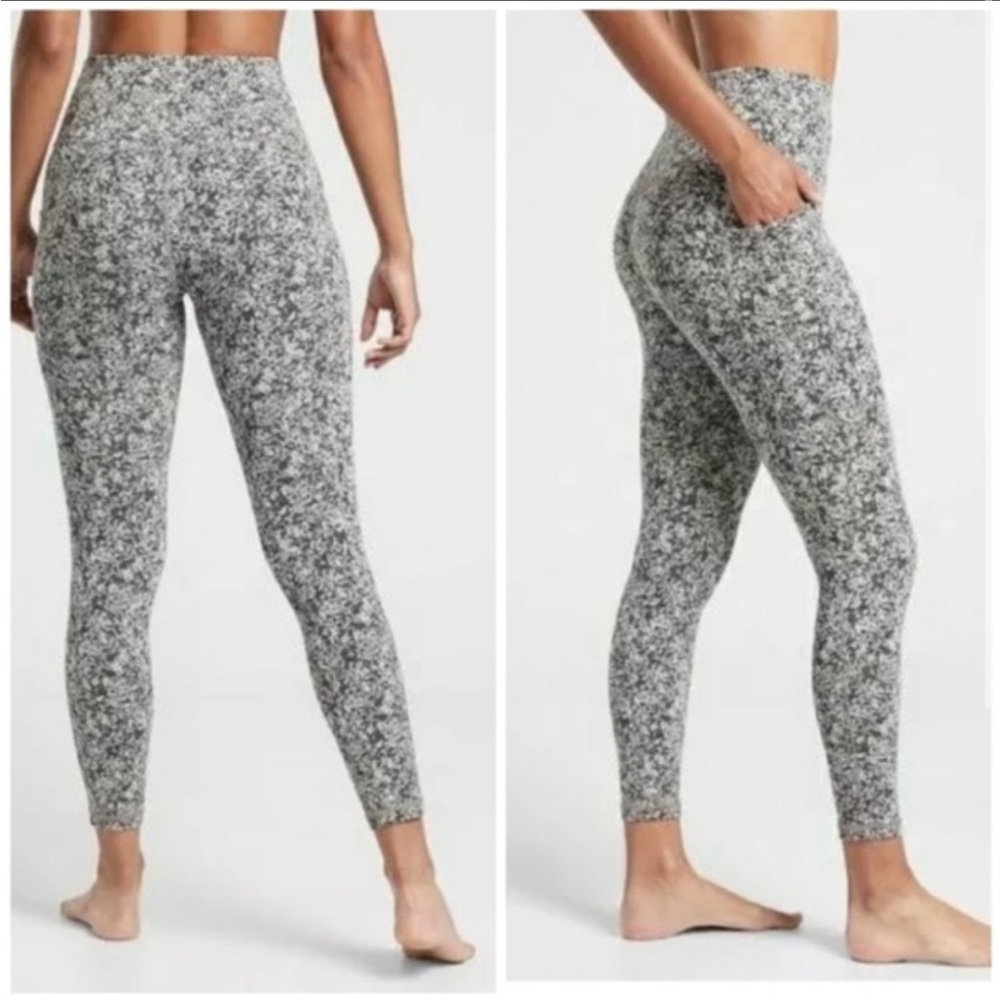 Athleta Textured Print Salutation Stash Pocket II 7/8 Tight Size XS